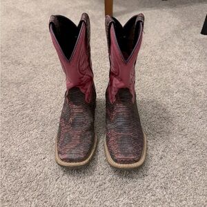 Toddler Ariat boots size 11